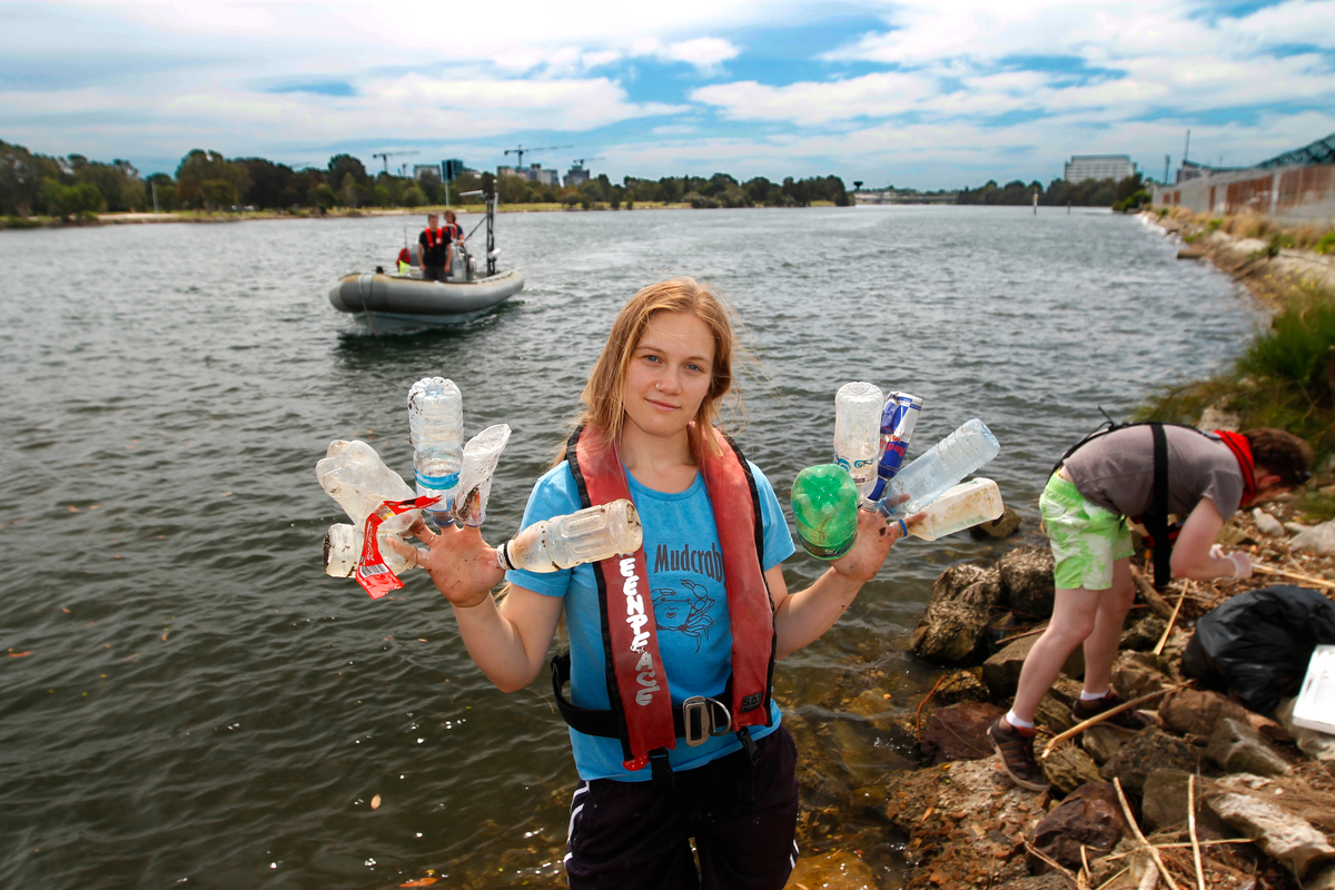 Greenpeace volunteers head from Sydney's Botany Bay up the Cooks River to pick up rubbish. The initiative is driven by the Sydney Greenpeace Local Group and takes place on the first Sunday of each month at various locations around Sydney. Most of the rubbish collected consisted of plastic bags, plastic beverage containers and other plastics.